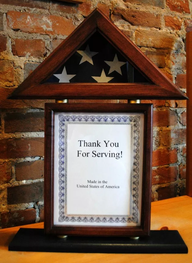 3×5′ US Flag Case w/ Certificate Frame – All Nations Flag Co.